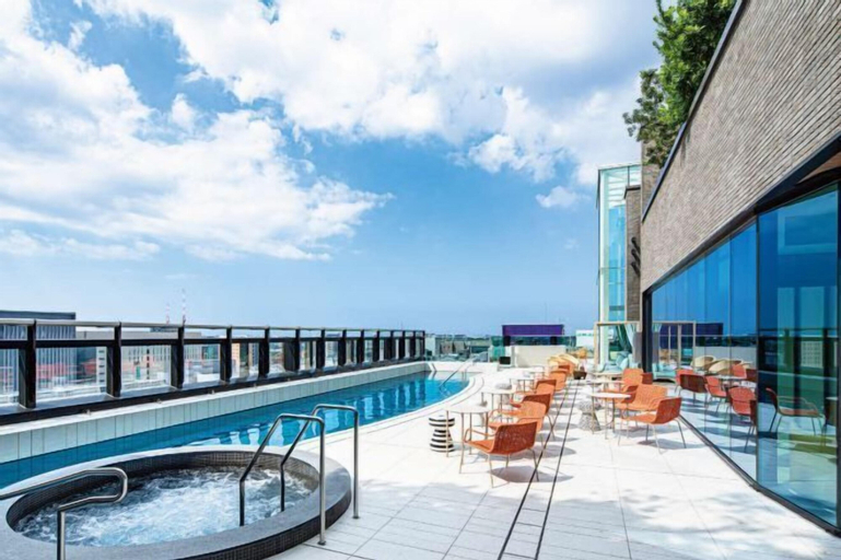 Swimming Pool 26