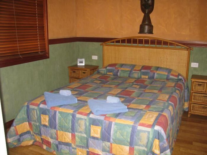 Bedroom 3, Ivanhoe Village Caravan Resort, Wyndham-East Kimberley