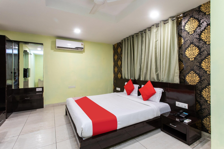 Bedroom 3, Hotel Paradise, Indore