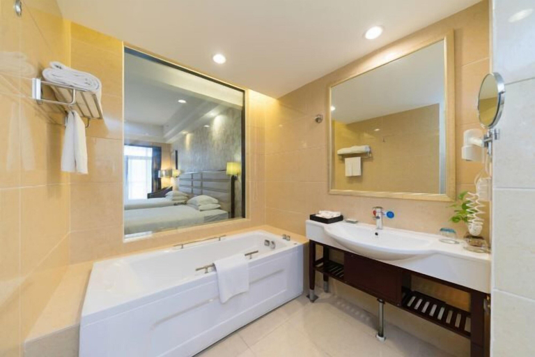 Bathroom 12
