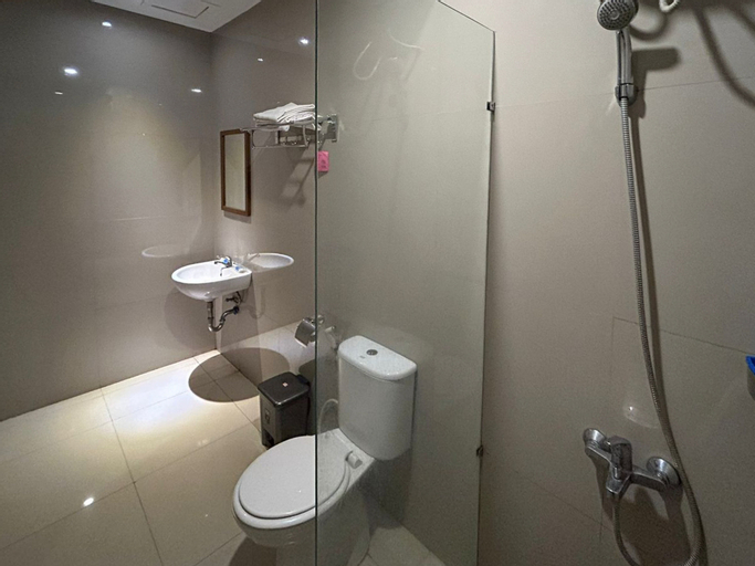 Bathroom 5