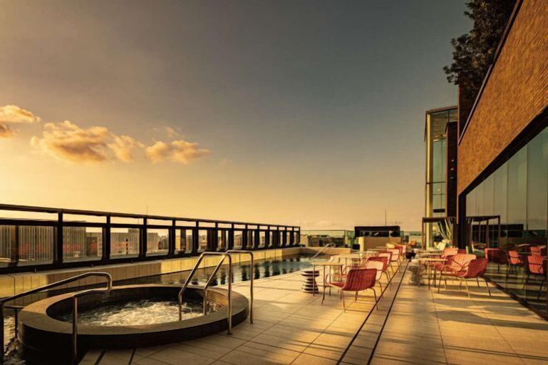 Swimming Pool 30