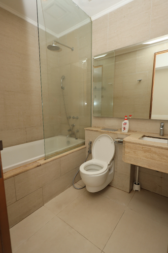 Bathroom 5, Taman Anggrek Residence By All Property, Jakarta Barat