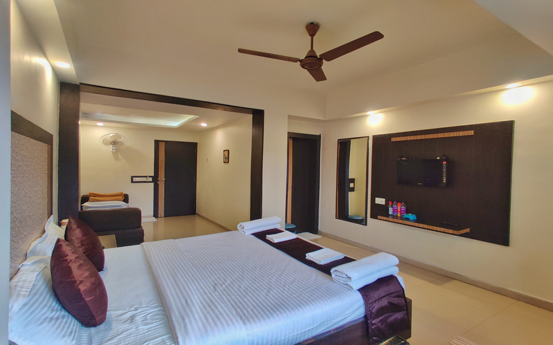 Bedroom 3, Hotel Ashwin Igatpuri, Pure Veg & Jain Food, Nashik