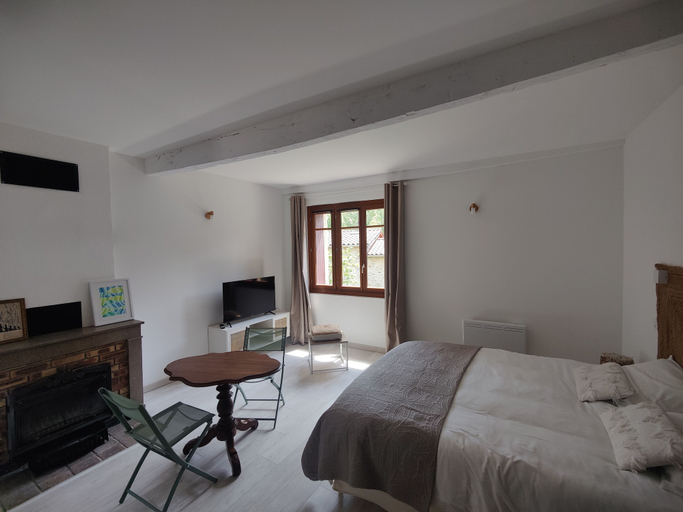 Bedroom 3, Yac Aventures, Loire
