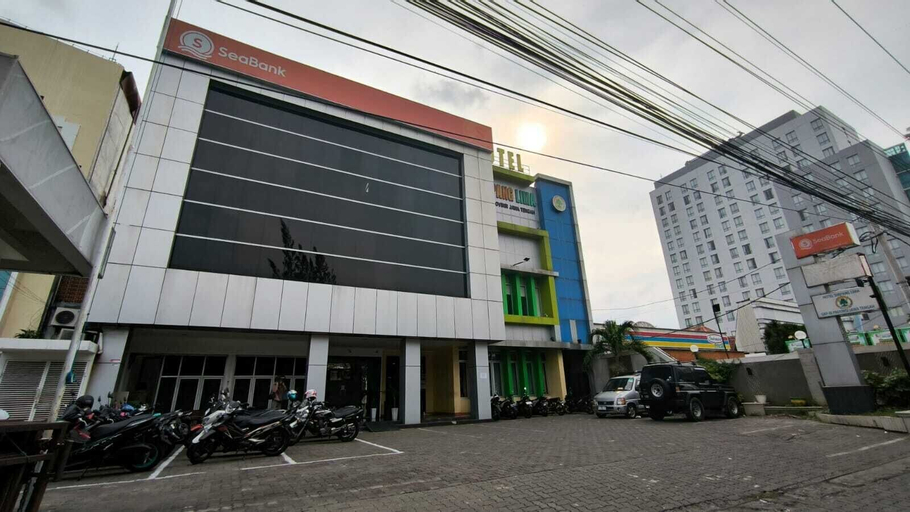 Exterior & Views, Simpang Lima Apartel, Semarang