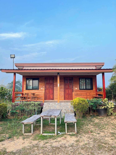 Exterior 1