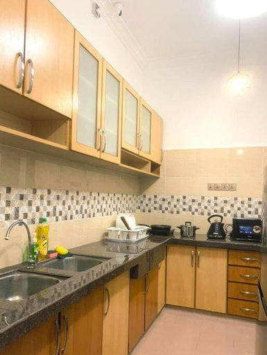 Others 3, Queen Room Semi Attached Bathroom Bukit Mertajam Alma Impian, Central Seberang Perai