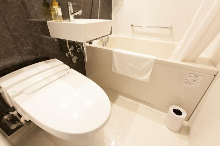 Bathroom 5