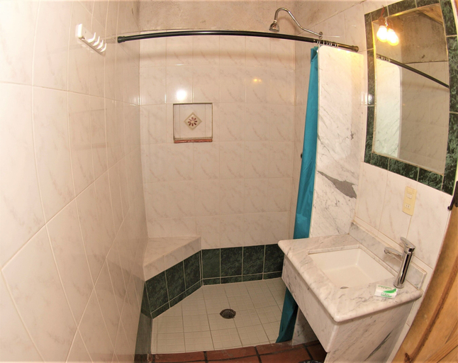 Bathroom 4, Hotel Cabaña Los Ruiseñores, Mazamitla