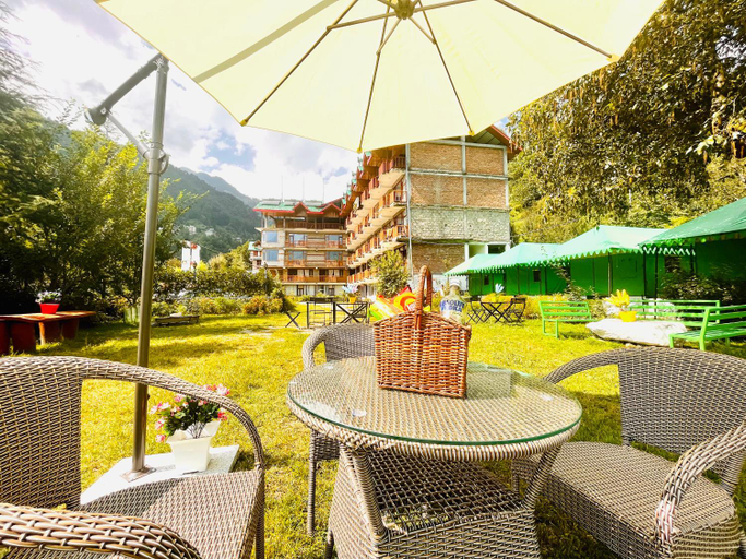 Food & Drinks, D Choice Resort, Manali, Kullu