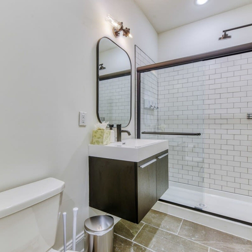 Room 3, Sosuite Bay Window 1BR Apt w W/d, Desk, Philadelphia