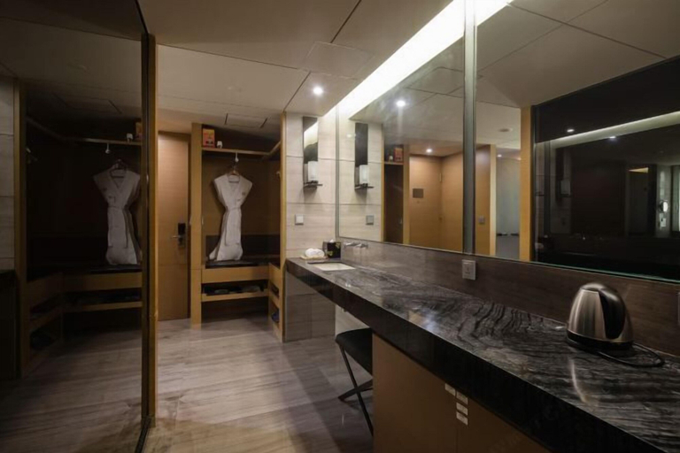 Bathroom 8
