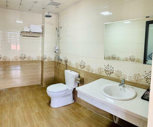 Bathroom 3, Bac Ha Hotel Lao Cai- by Bay Luxury, Bắc Hà