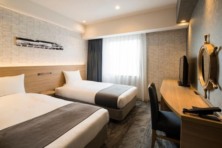Bedroom 28
