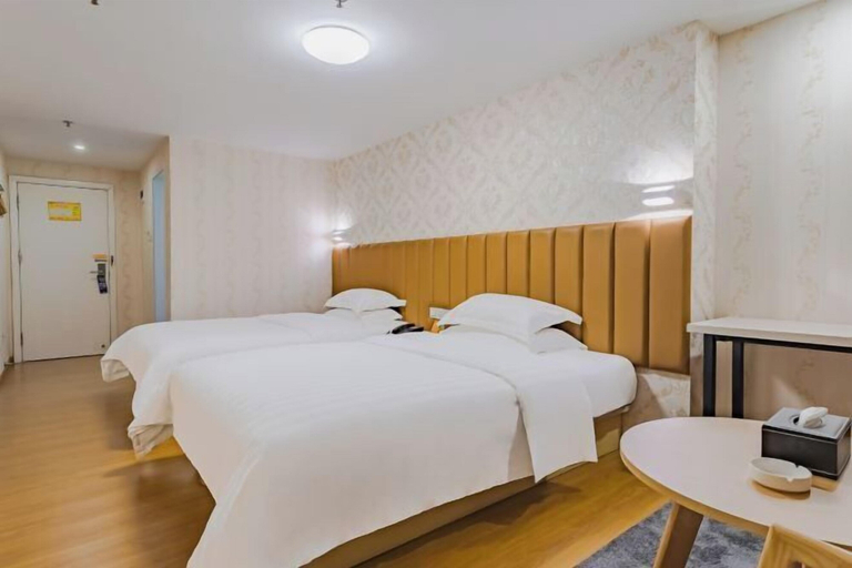 Bedroom 3, Golden Season Chain Hotel, Huizhou