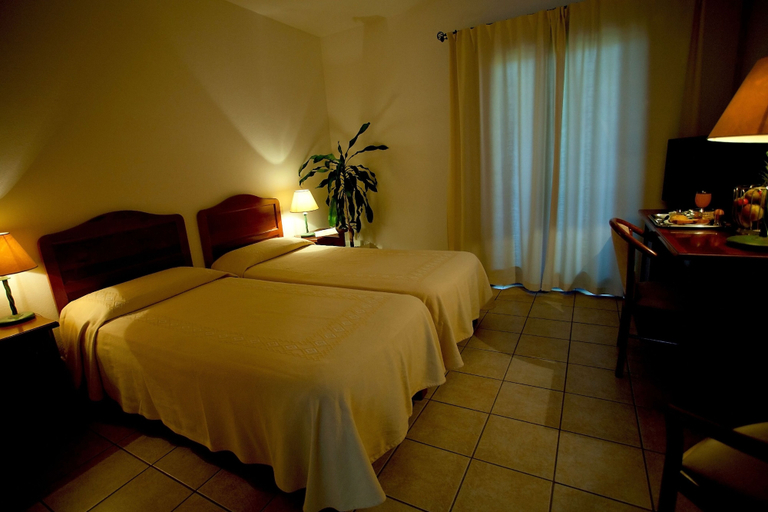 Bedroom 4, hotel moderno, Olbia-Tempio