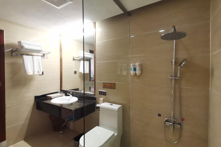 Bathroom 4, Wanmin International Hotel, Baise
