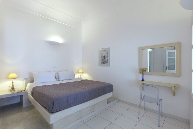 Bedroom 3, Zatrikion Villas Santorini, South Aegean