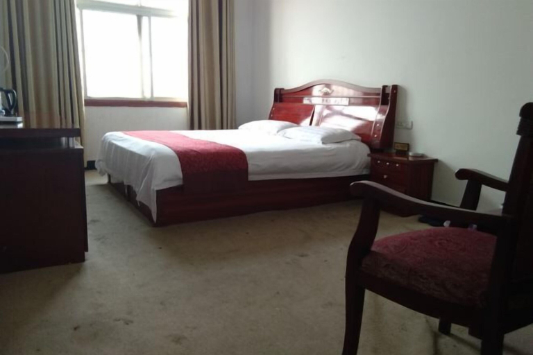 Bedroom 5, Jinfuyuan Express Hotel, Huainan