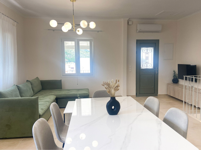 Living area 5, Nonna's Hill House, Ionian Islands