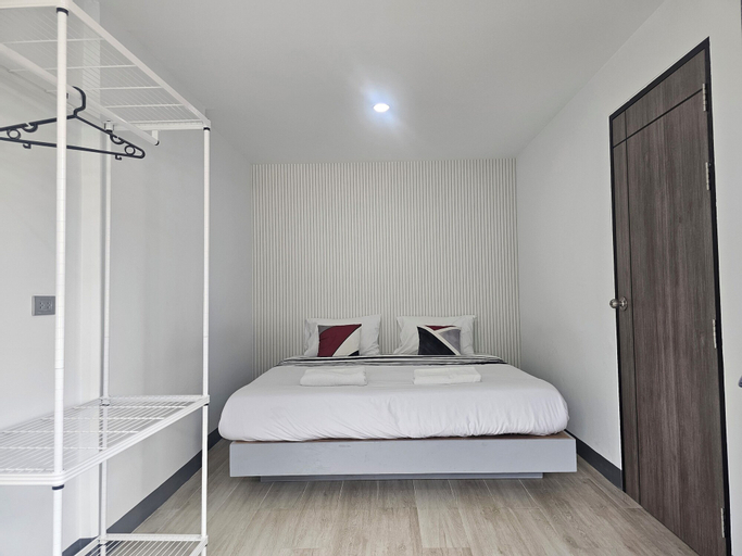 Bedroom 6