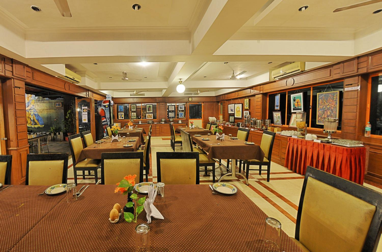 Food & Drinks 5, HOTEL MAHABS, Kancheepuram