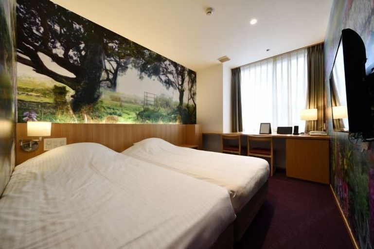 Bedroom 27