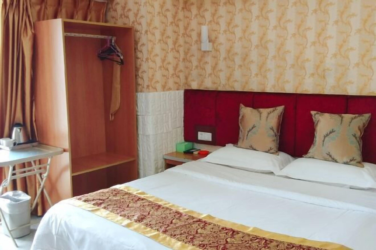 Bedroom 8