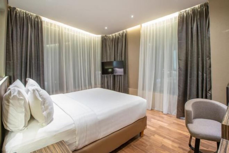 Bedroom 12