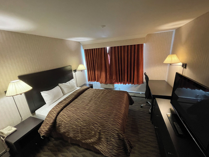 Bedroom 5, ALMAC HOTEL Lac La Biche, Division No. 12