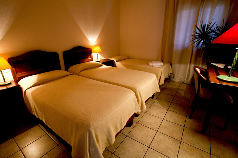 Bedroom 3, hotel moderno, Olbia-Tempio