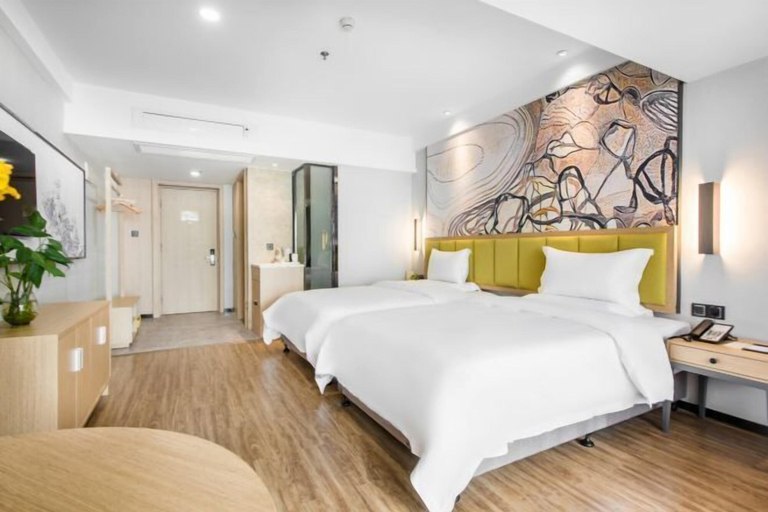Bedroom 3, Minsheng Hotel, Yichang