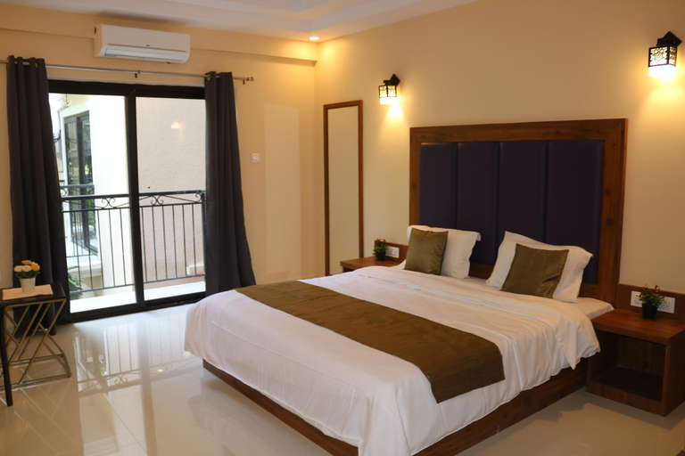 Others 4, Hotel Centro, North Goa