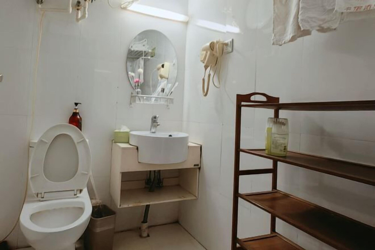 Bathroom 5
