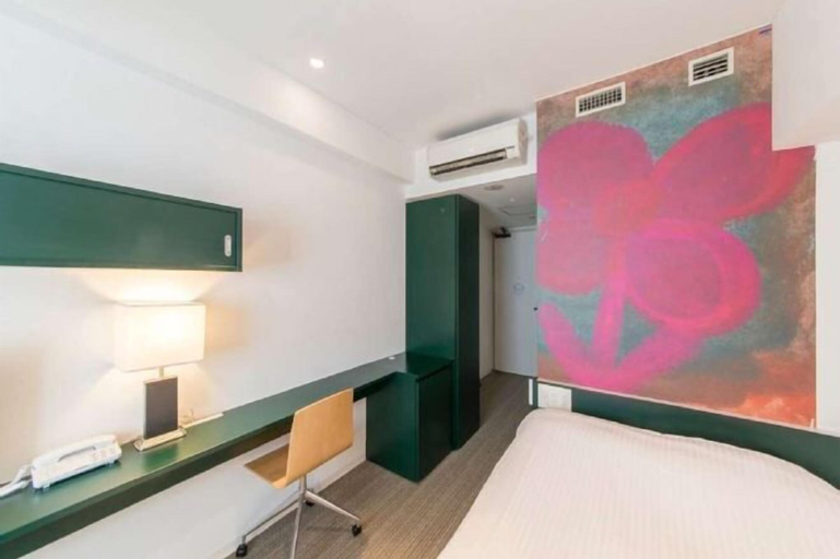 Bedroom 26