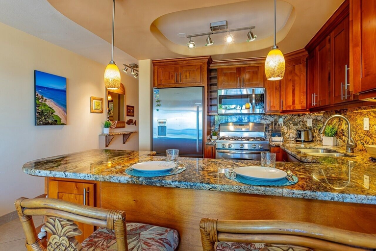Food & Drinks 5, Kihei Akahi D-510 1 Bedroom Condo, Maui