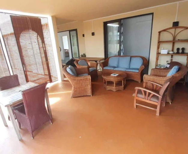 Property grounds 2, Remarkable 3-bed House in Pointe aux Piments