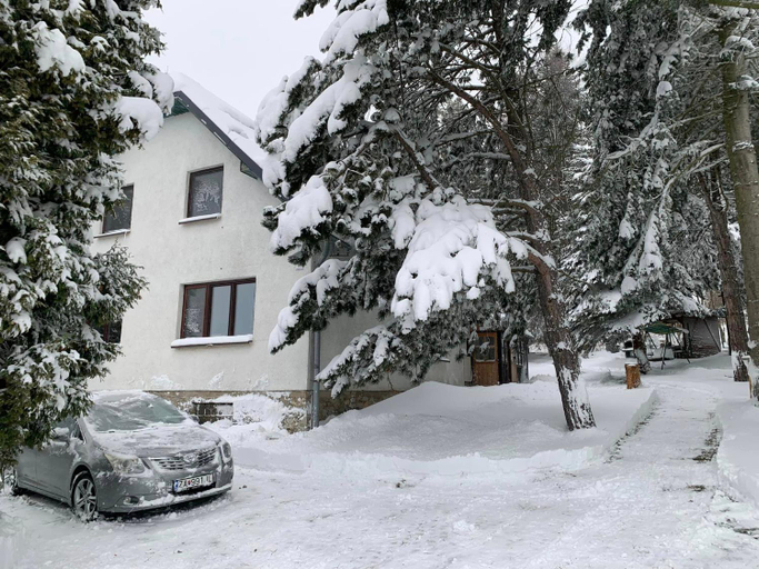 Others 3, Chata na luke, Poprad