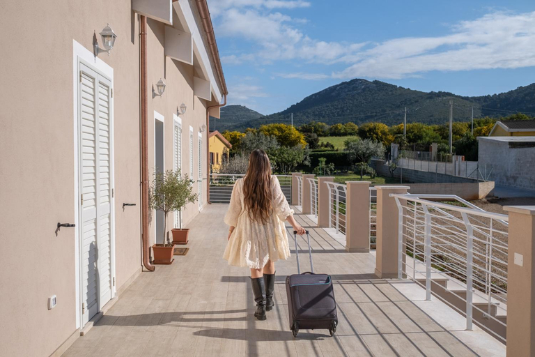 Others 5, Villa Solymar, Sassari