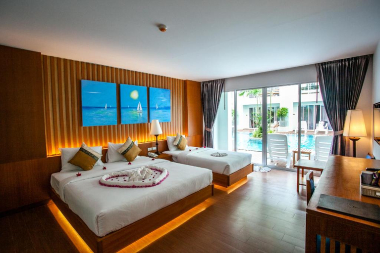 Bedroom 4, Phi Phi Harbour View Hotel, Mueang Krabi