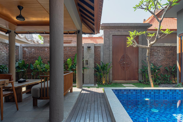 Swimming Pool 21