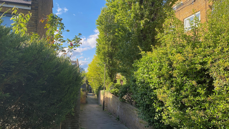 Exterior & Views, Cosy 1-bed Flat, Family Friendly, Free Parking, London
