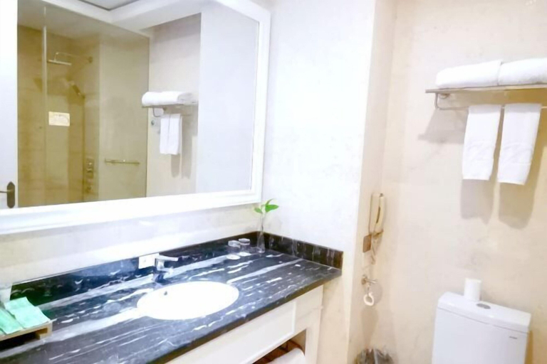Bathroom 4, Anqing Yingdeli Hotel, Anqing