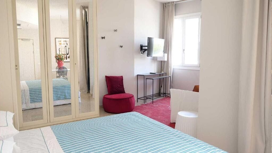 Bedroom 3, Cala La Luna Resort, Trapani