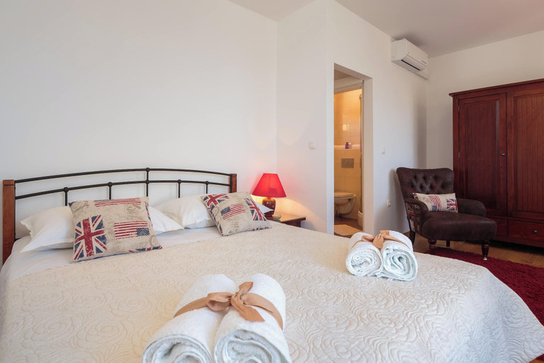 Room 5, Impeccable 3-bed House in Supetar, Supetar