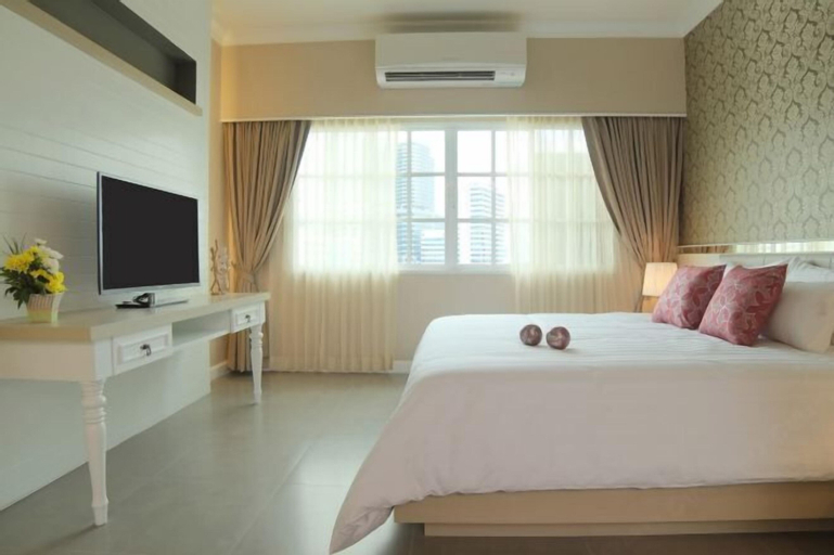 Bedroom 9