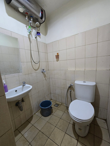 Bathroom 5, Apartemen tamansari panoramic - by Bee, Bandung