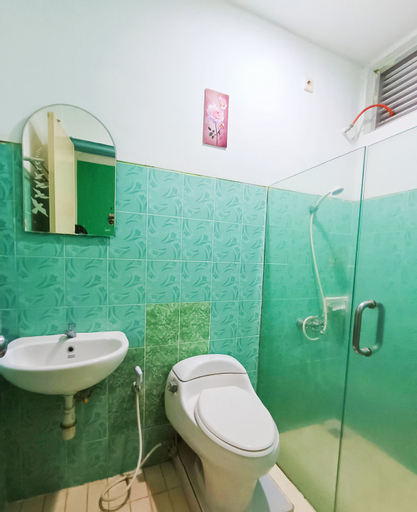 Bathroom 9