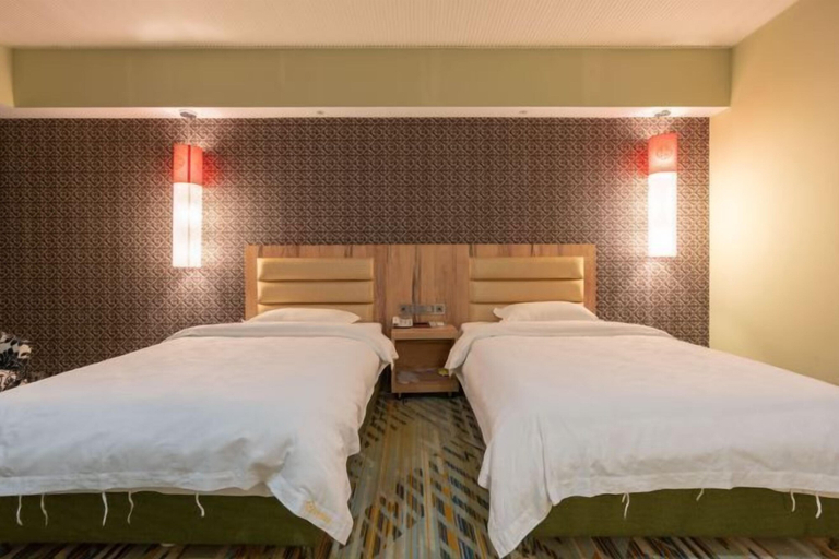 Bedroom 3, Yage Hotel, Baise